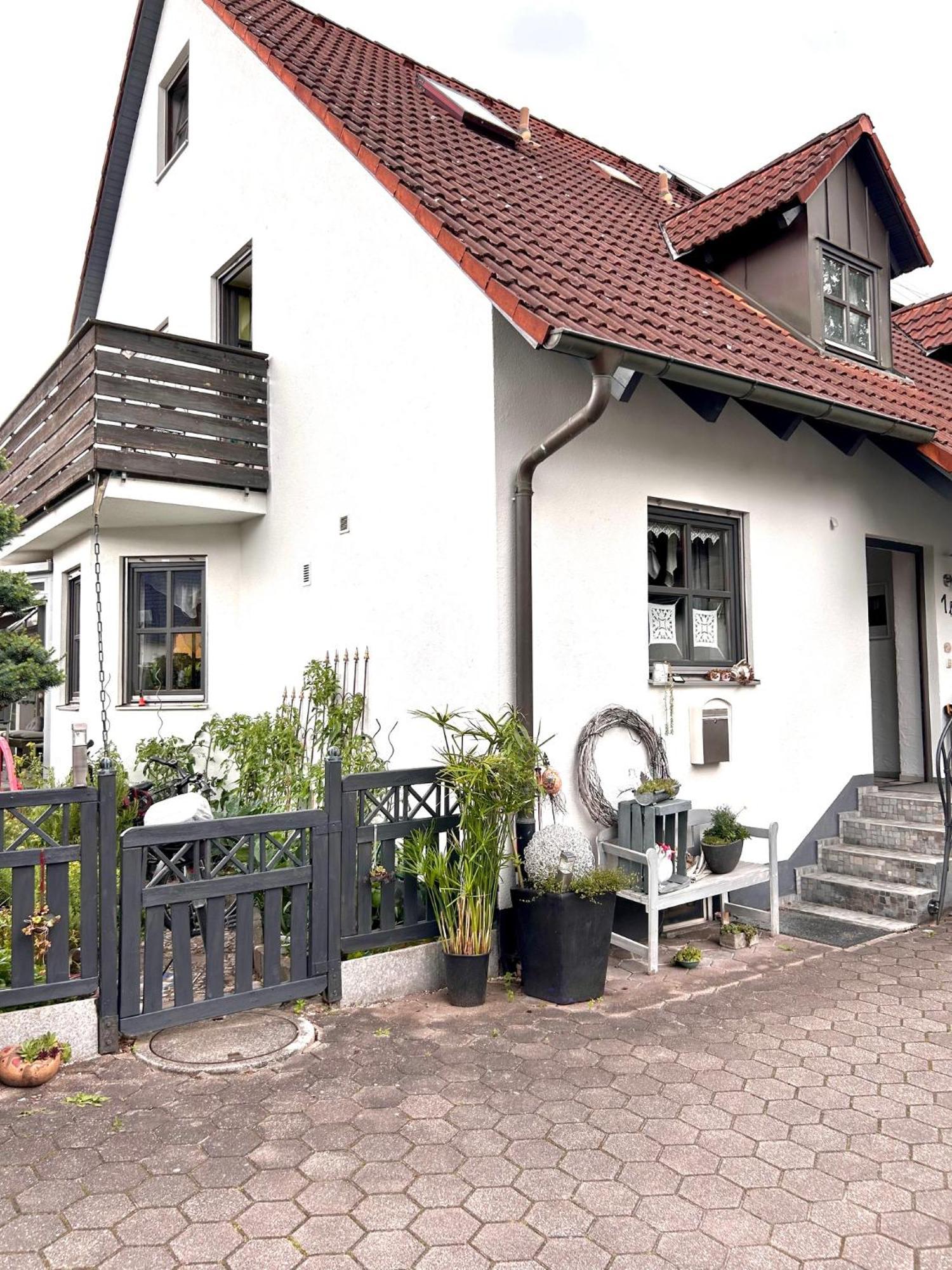 Doppelzimmer Mit Gemeinschaftsbad In Fischbach * Nuremberg