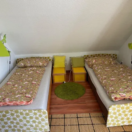 Doppelzimmer Mit Gemeinschaftsbad In Nuernberg Fischbach Exterior photo