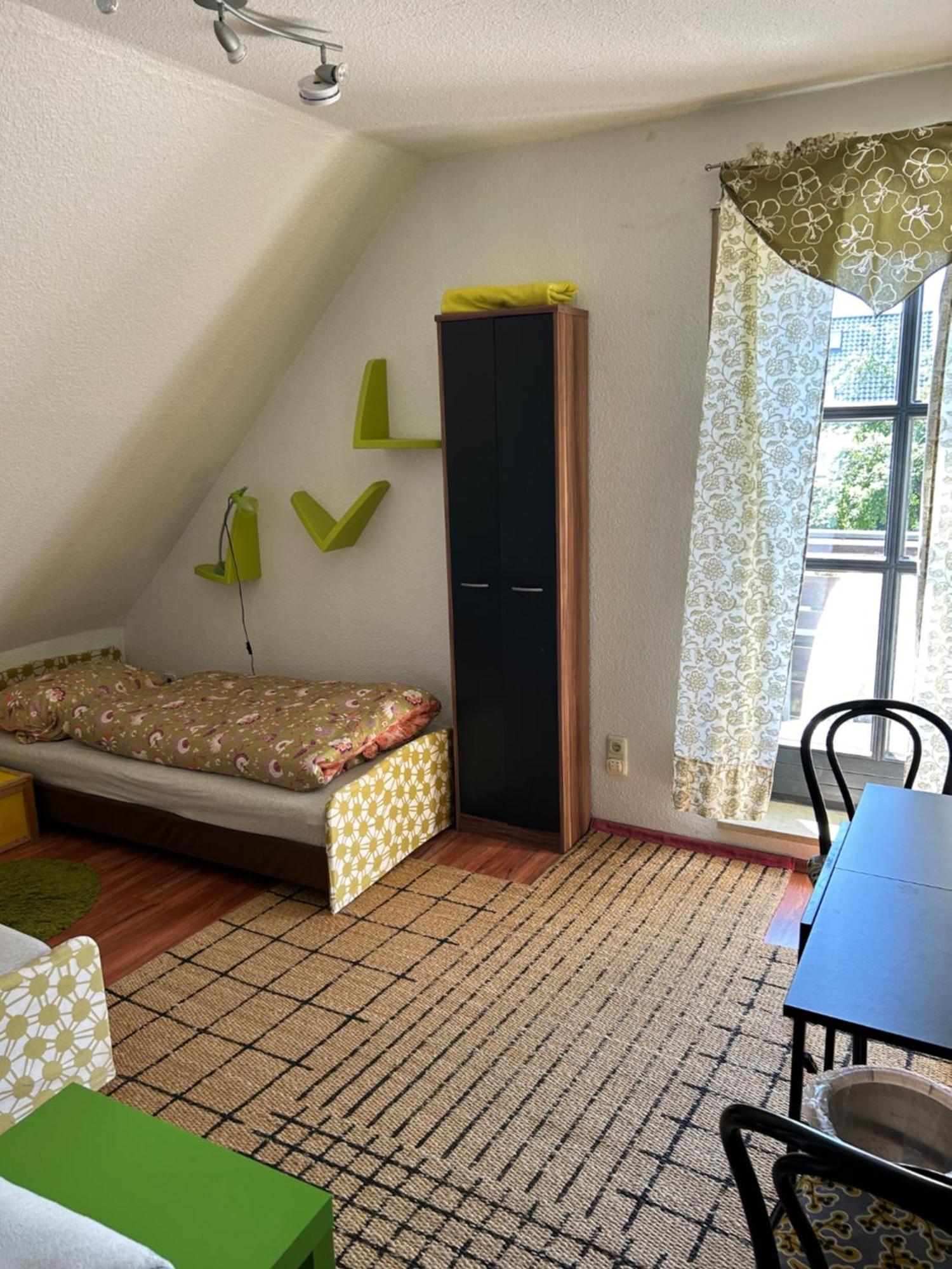 Homestay Doppelzimmer Mit Gemeinschaftsbad In Fischbach Nuremberg